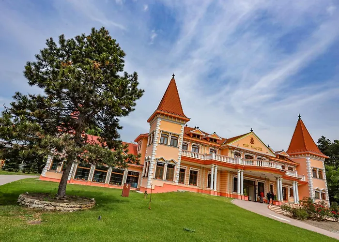 Hotel Villa Majur