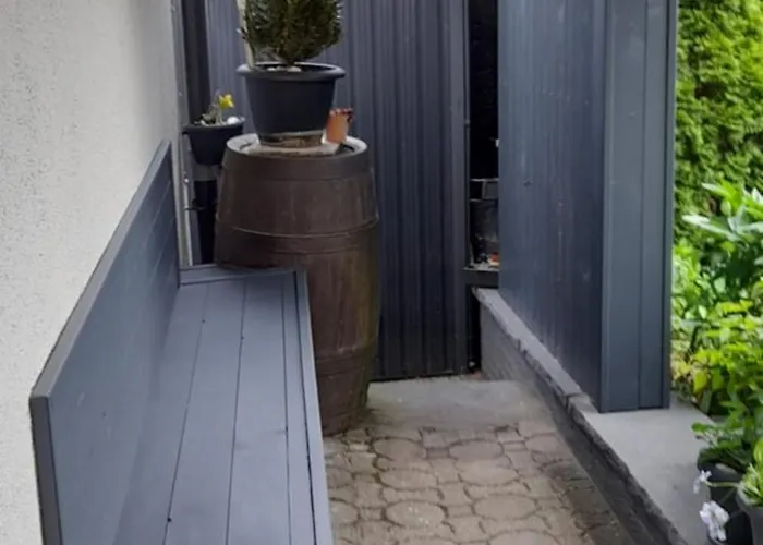 Ferienwohnung mit kleinem Garten