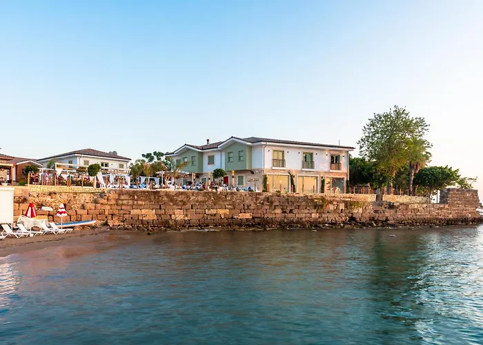 Elia Apartments