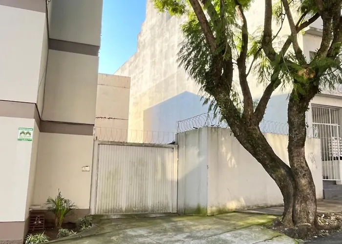 301- Apartamento 2 quartos próximo UFN, com garagem