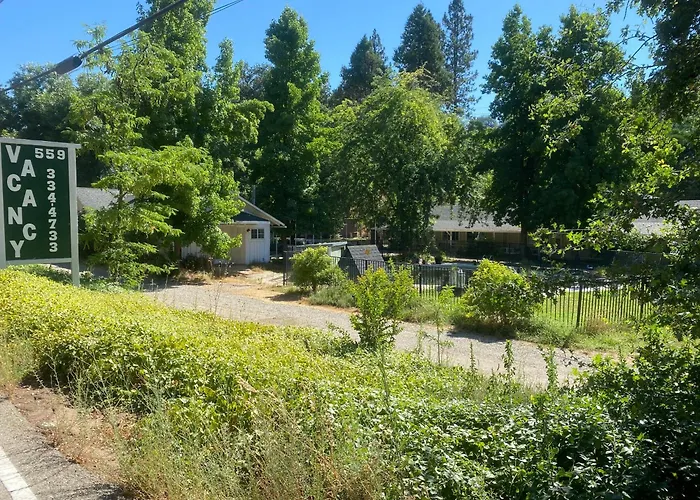 Seven Circles Lodge&Retreat