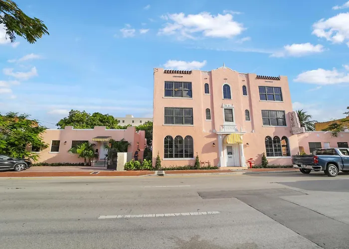 Tower Hotel Little Havana