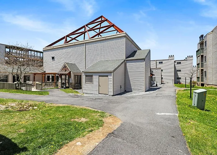 301 Pinnacle Inn Rd 1214 By Carolina Stays