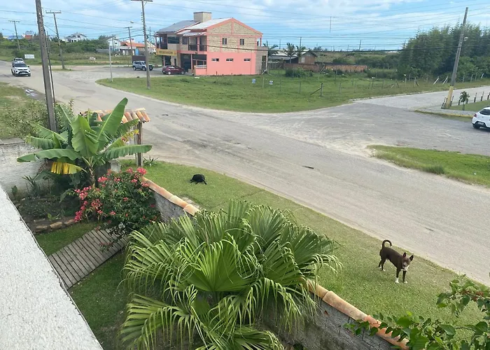 Itapirubá- Pôr do Sol no Terraço ou Varanda Privativos-Cozinha Equipada em cada apto- 600m Praia- WI-Fi e Garagem