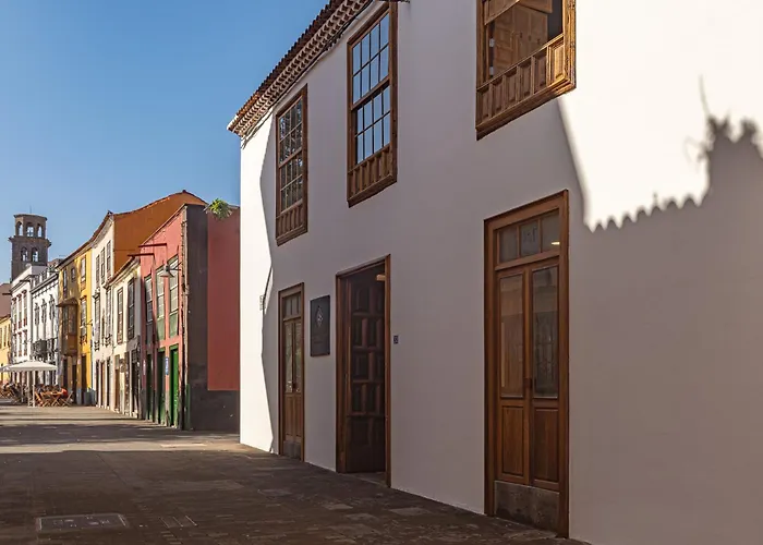 La Casa De La Camelia