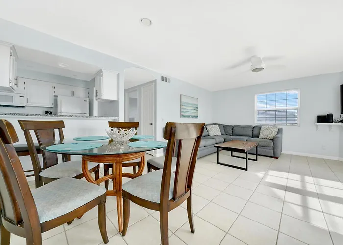 1404 W Oceanfront B