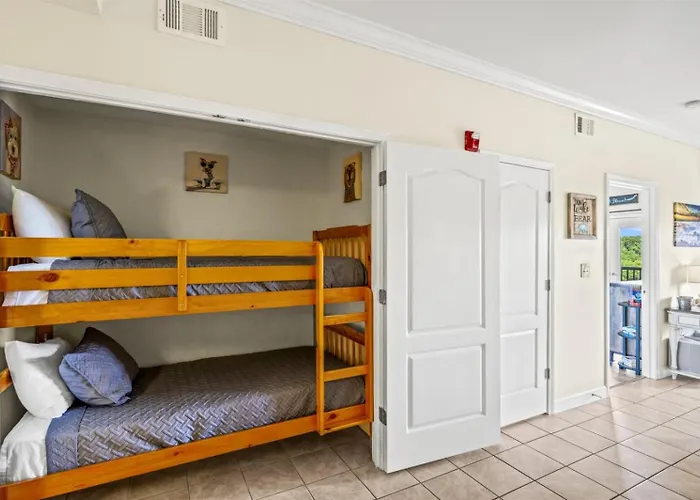 Top Rated Condo - Mtn Views- Pools- Playground