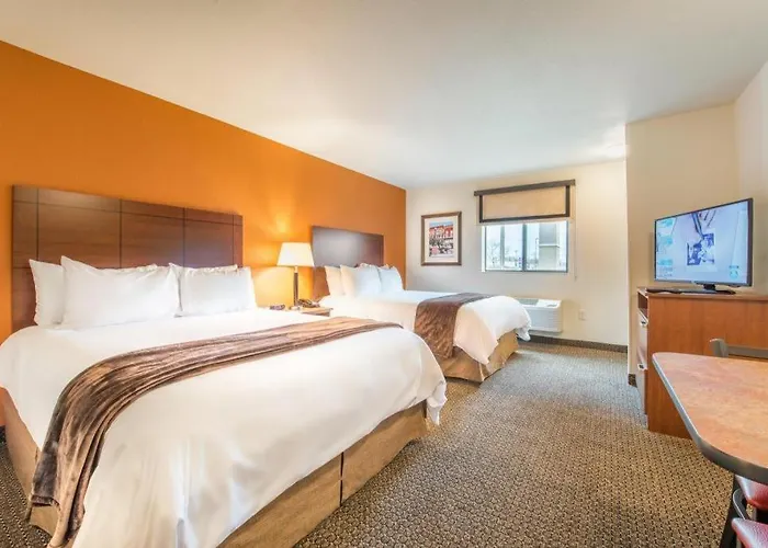 My Place Hotel Davenport