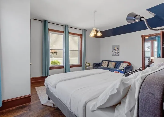 5 Bedrooms Ac Designer Island Paradise Getaway
