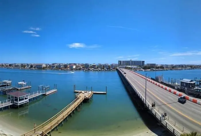 Harbor Inn