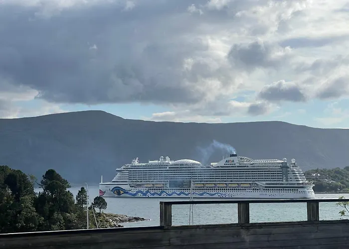 Fjord View Apartment In Alesund With Free Parking
