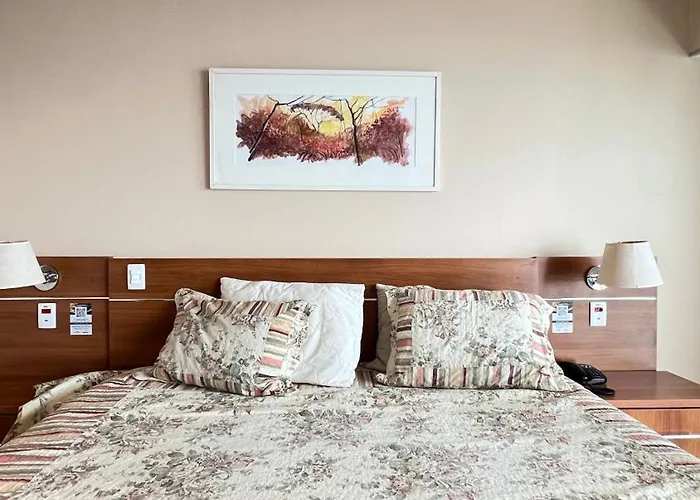 Flat no Condomínio do Edifício Tropical Executive e residence com Vista para o Rio