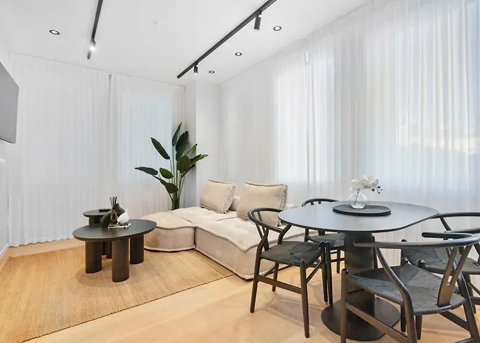 Victoria Street Apartments By Urban Rest