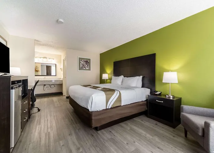 Quality Inn & Suites Vandalia Near I-70 And Hwy 51