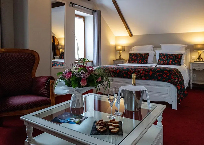 Domaine De Monrecour - Hotel & Restaurant - Proche De Sarlat