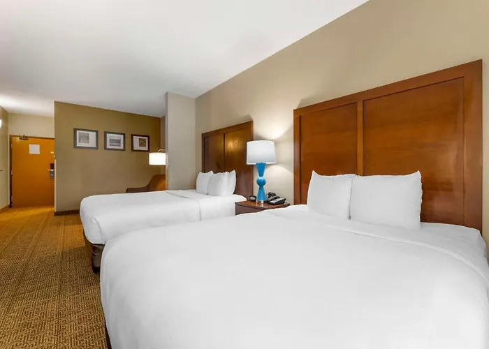 Comfort Suites Near Vancouver Mall
