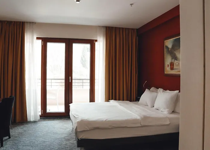 Hotel Pine