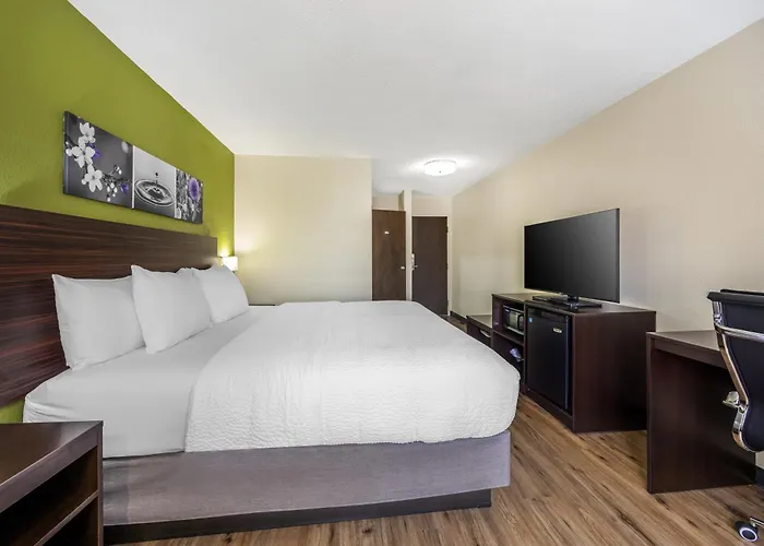 Sleep Inn & Suites Salina I-135