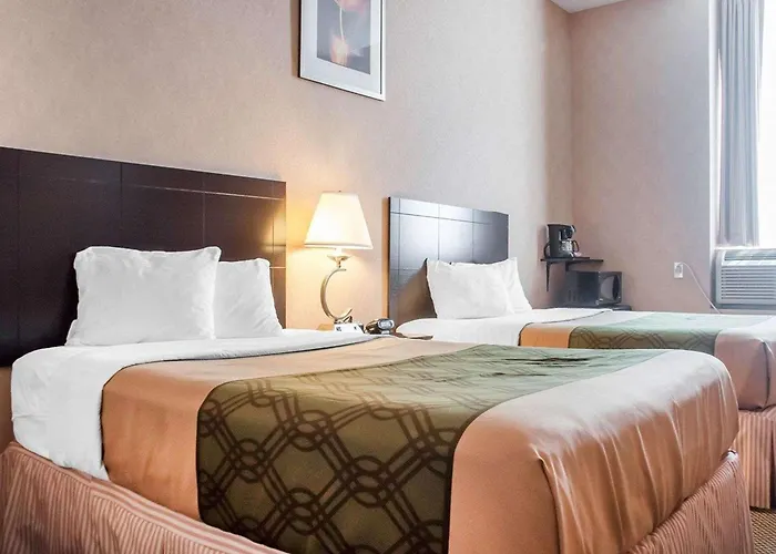 Woodstock Inn And Suites