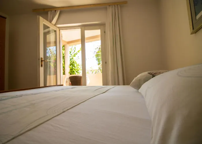 Apartments Petar Maksan