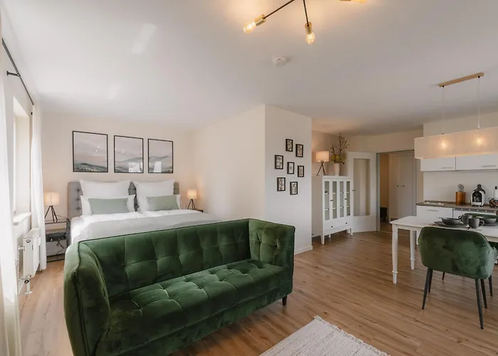 Exklusiv&Zentral: 1-Zi. Apartment mit Balkon Stellplatz