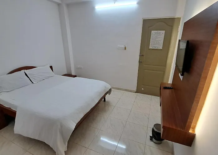 Hotel Dhruv Palace