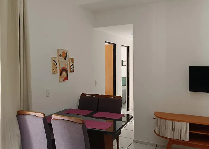 AP 102 Acolhedor situado na Zona Leste, com 3 quartos sendo 1 suíte