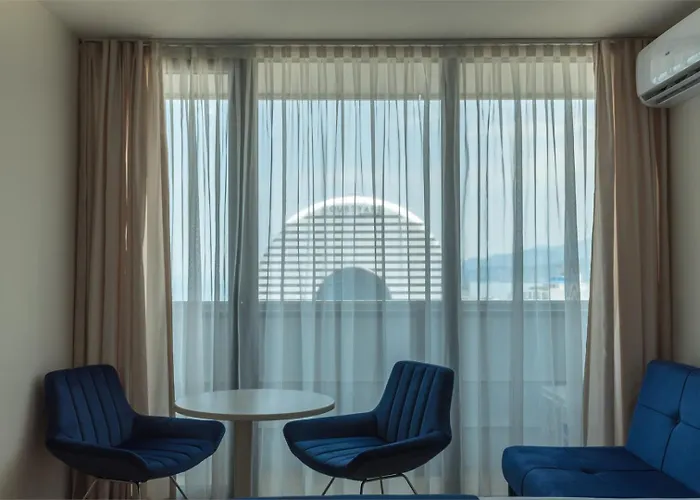 Panorama Sea View Central Hotel