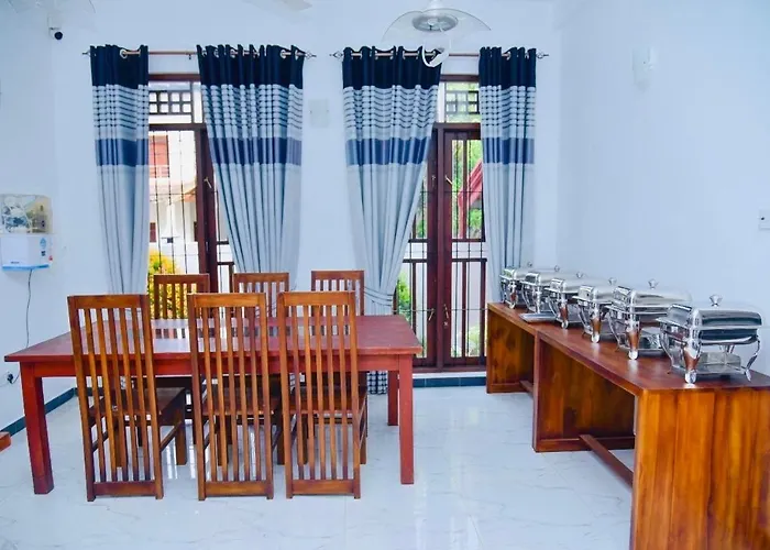 The White House Resort