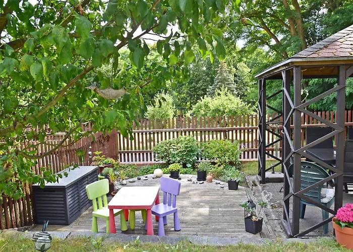 Ferienwohnung und Pension Zur Aue