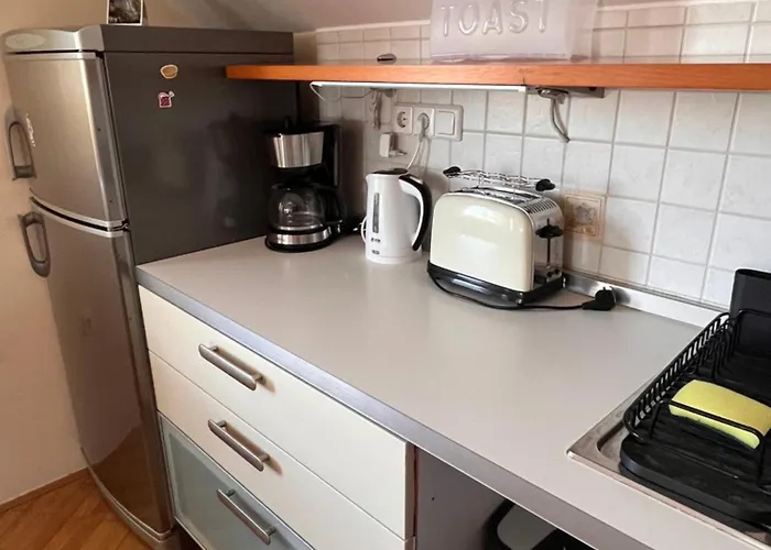 Peaceful 4-Room House In Maribor - Bike Friendly