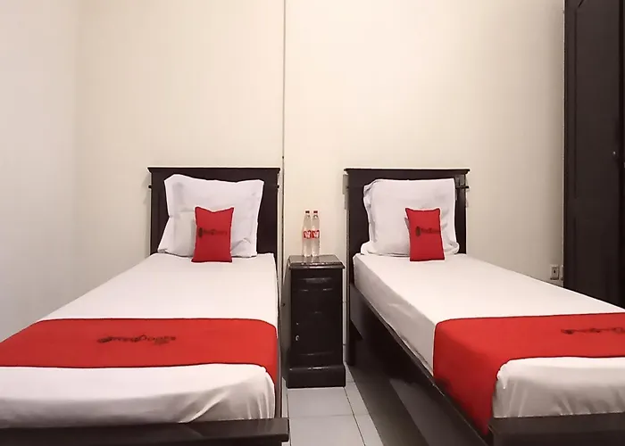 Reddoorz Syariah At Hotel Pandan Wangi Near Alun Alun Sidoarjo