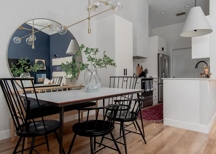 Quiet, Convenient & Modern Haven
