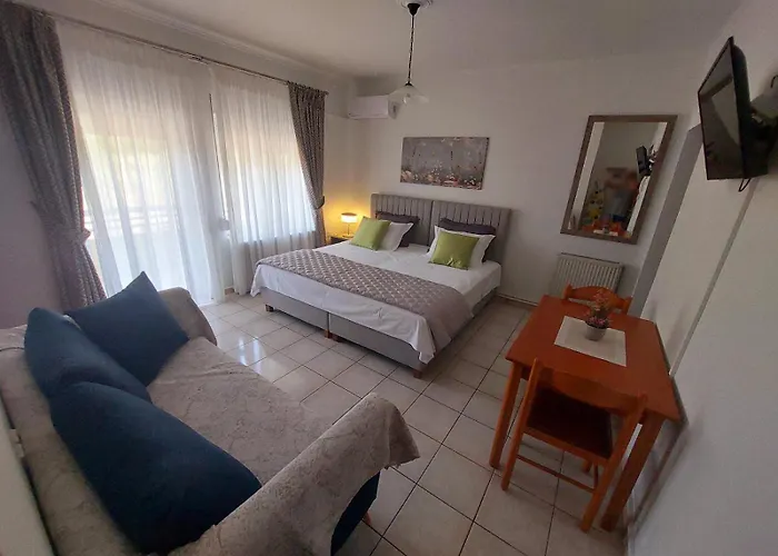 Eleni'S Apartments Igoumenitsa - Γκαρσονιέρα 2Ου Ορόφου Επιπλωμένη, Εξοπλισμένη