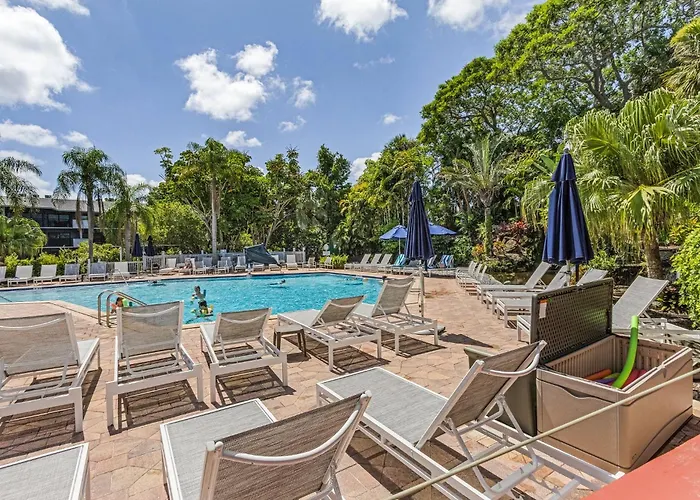 Park Shore Resort Beautiful Deluxe 2 Bed 2Bath Condo