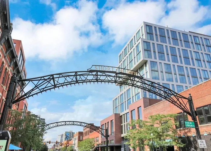 The Urban Oasis - 2 Bedroom - Great Location