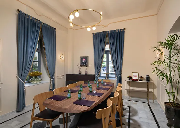Rephael House Boutique Hotel