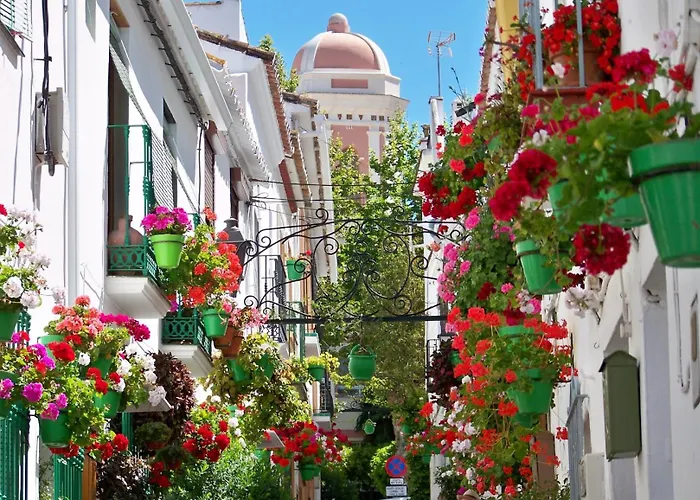 Casa Siesta In The Heart Of Estepona - 500 Meters From The Beach