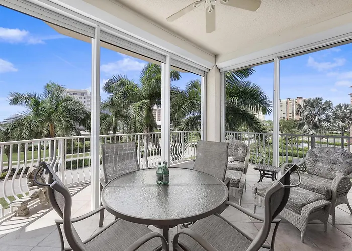 Peaceful Condo With Pool And Steps To South Beach