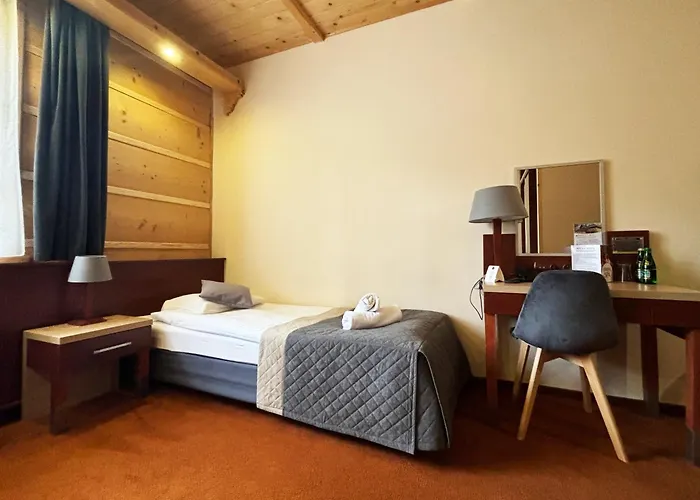 Hotel 365