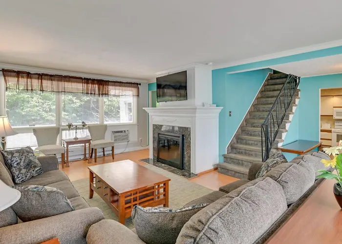 Pinebrook - Three Bedroom House