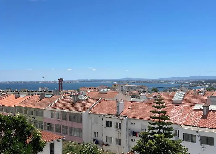 Estrela Da Almada Mascarenhas