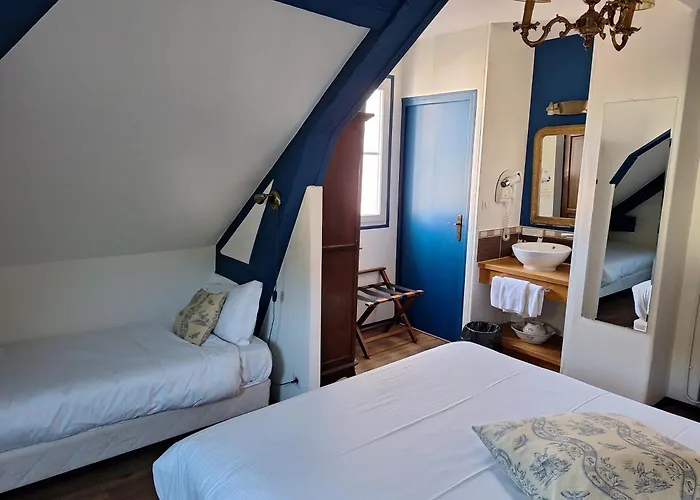 Hotel De Charme La Bonne Adresse - Logis Hotels
