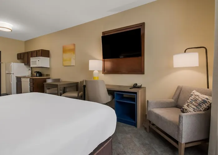 Comfort Inn & Suites Barnesville - Frackville