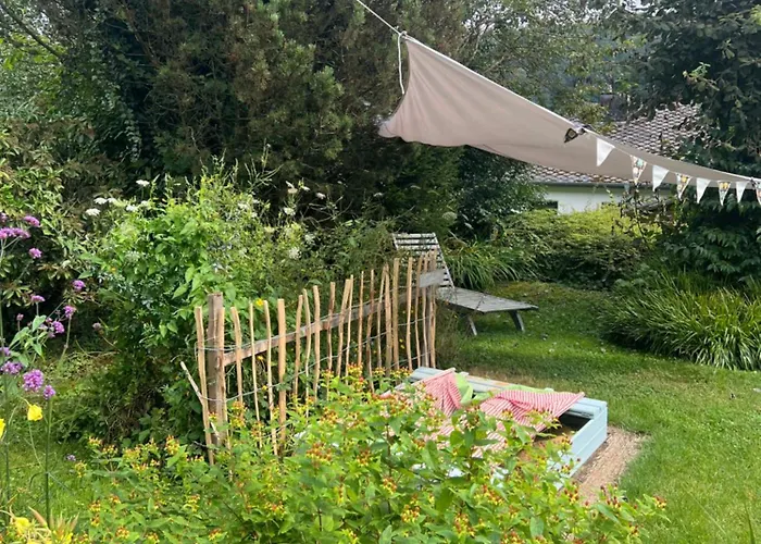 Helle, moderne Ferienwohnung am Waldrand in Prüm für max 4 Personen