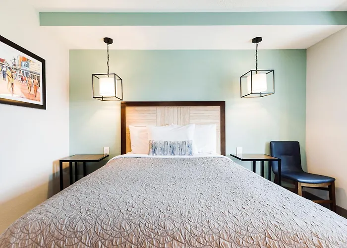 The Windstar Hotel - Carolina Beach