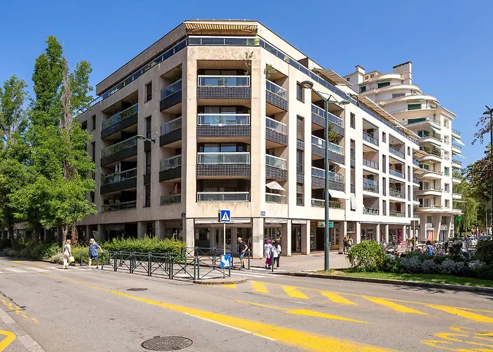 Appartement Moderne au Cœur d'Annecy - À Deux Pas du Lac et de la Vieille Ville