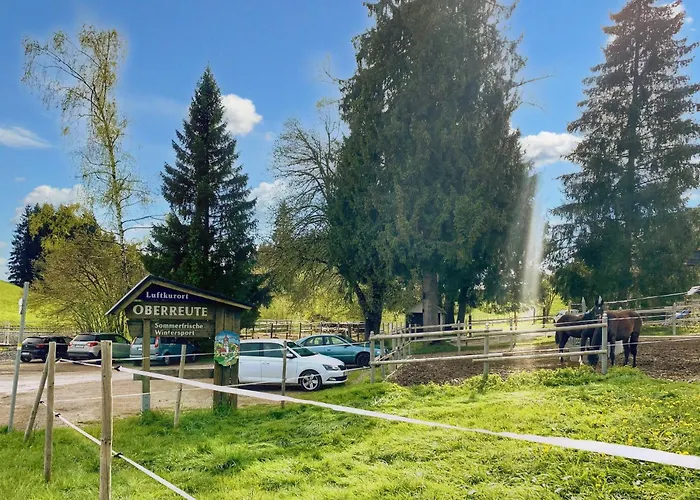 Lindners Hideaways - Bergnest Lodge - Bergblick Fewo 6 Pers Balkon Garten Hund Ski Unterkunft Luftkurort Oberreute nähe Buchenegger Wasserfälle Eistobel Bodensee