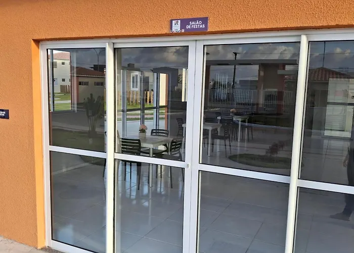 Apto 2 quartos condomínio club 1