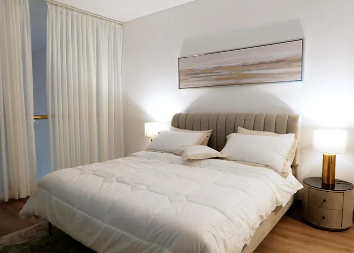 Luxurious Apartment In The Pearl, Qatar